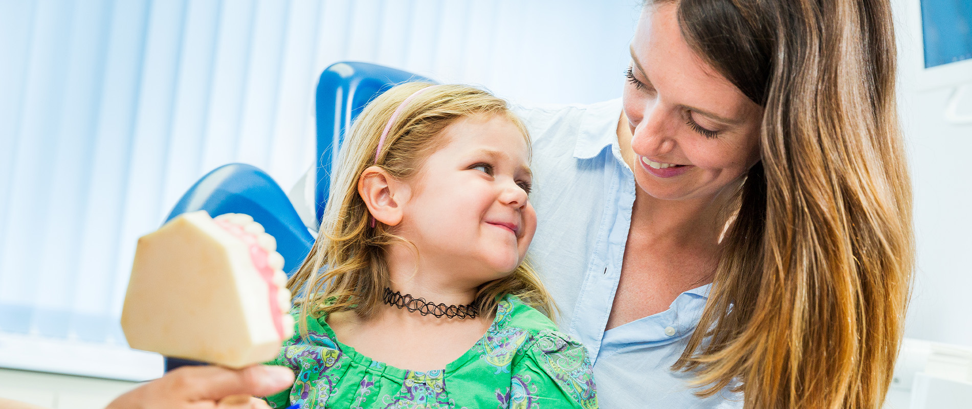 Aufnahme einer Mutter mit Tochter (kleines Mädchen)
